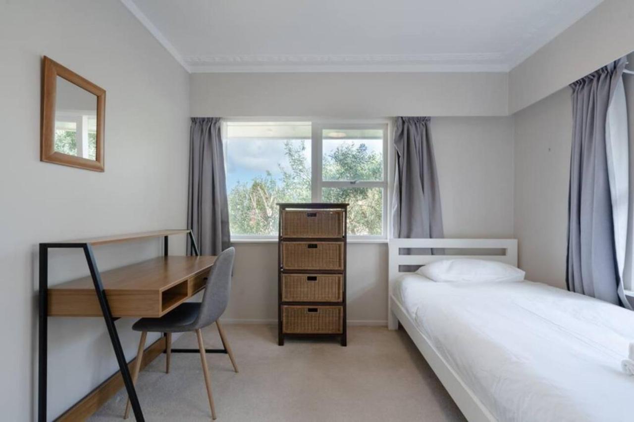 Charming One Tree Hill House by Furnished Rentals view 5