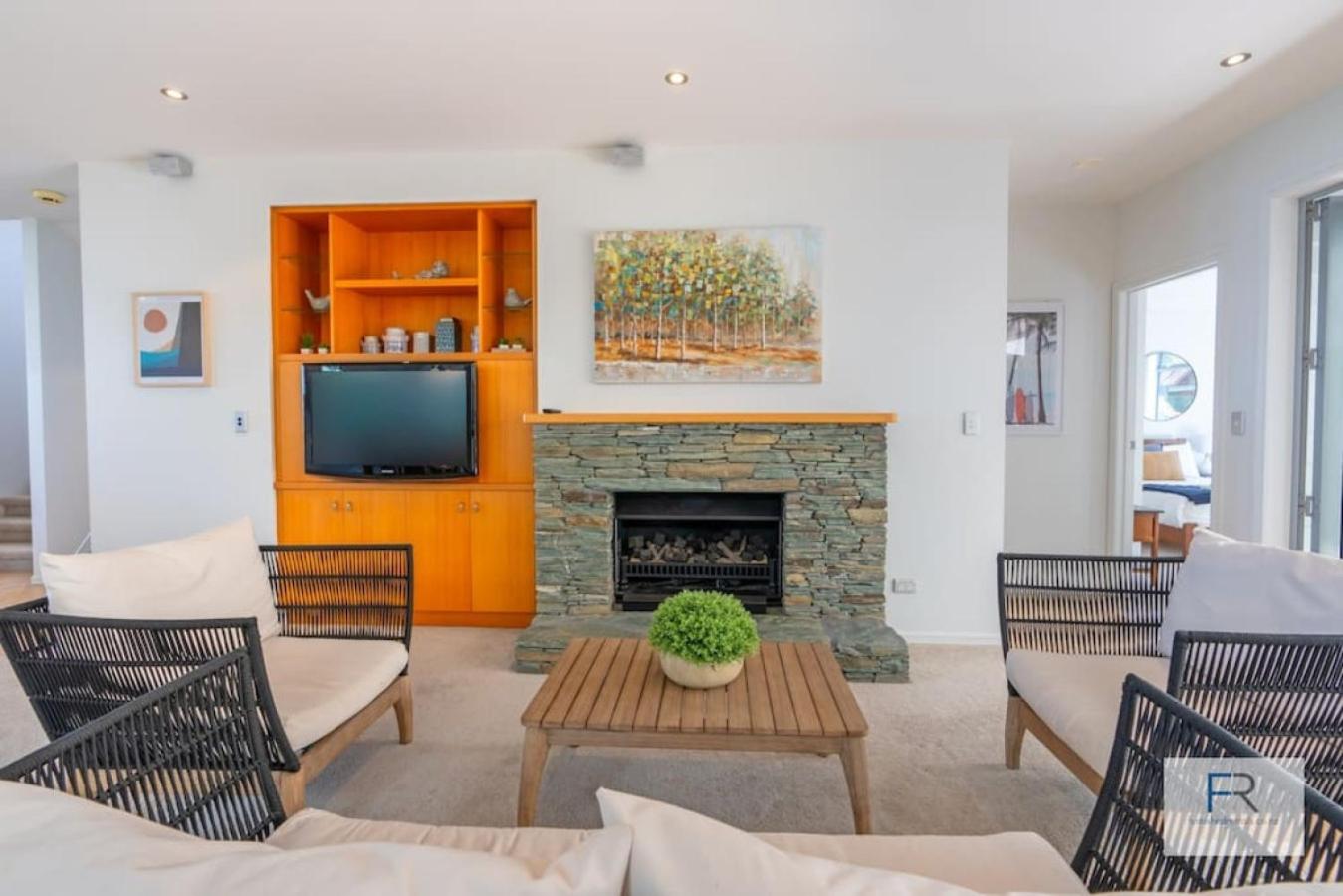 Seaview Haven in Castor Bay view 4