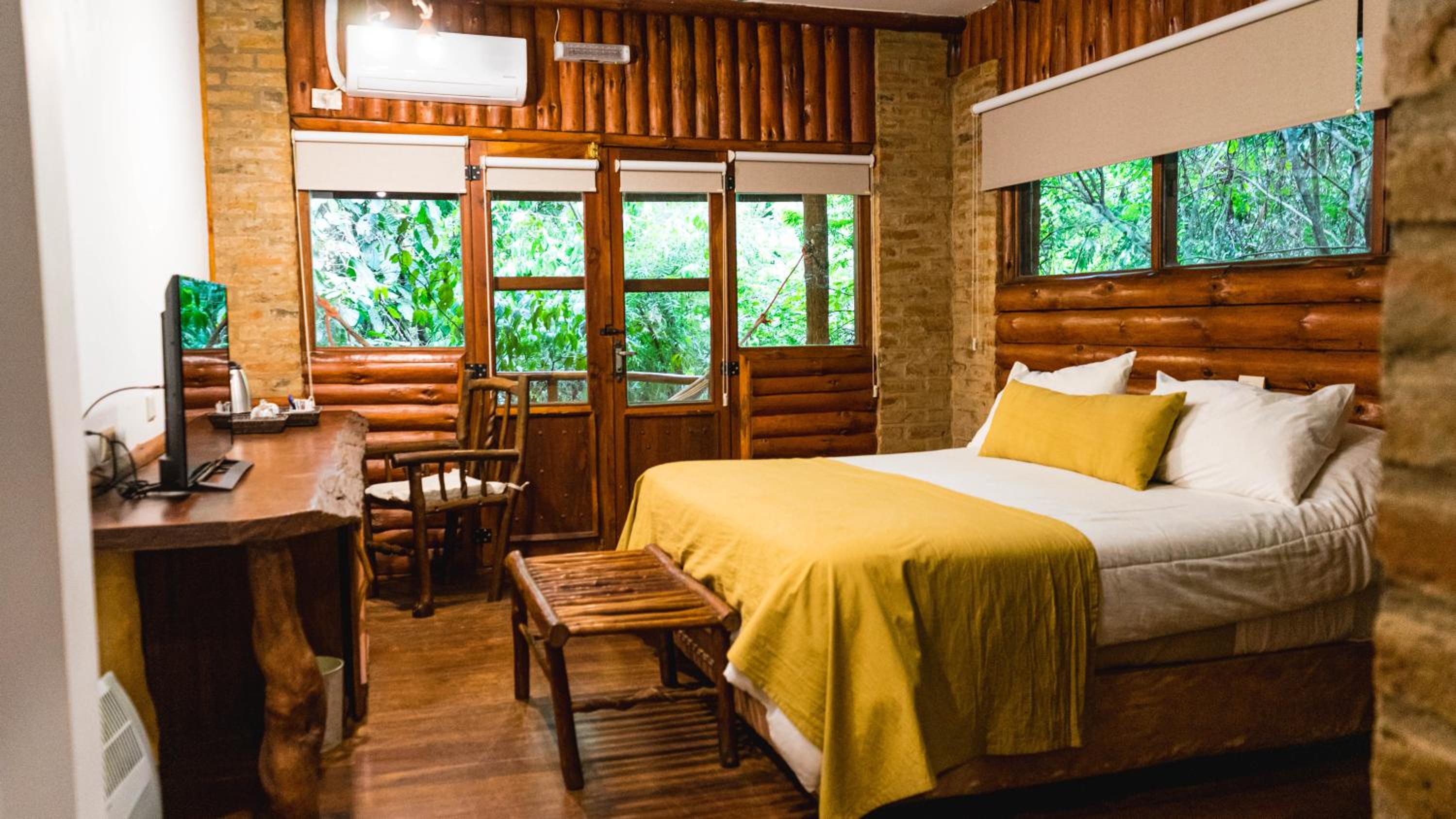 La Aldea De La Selva Lodge
