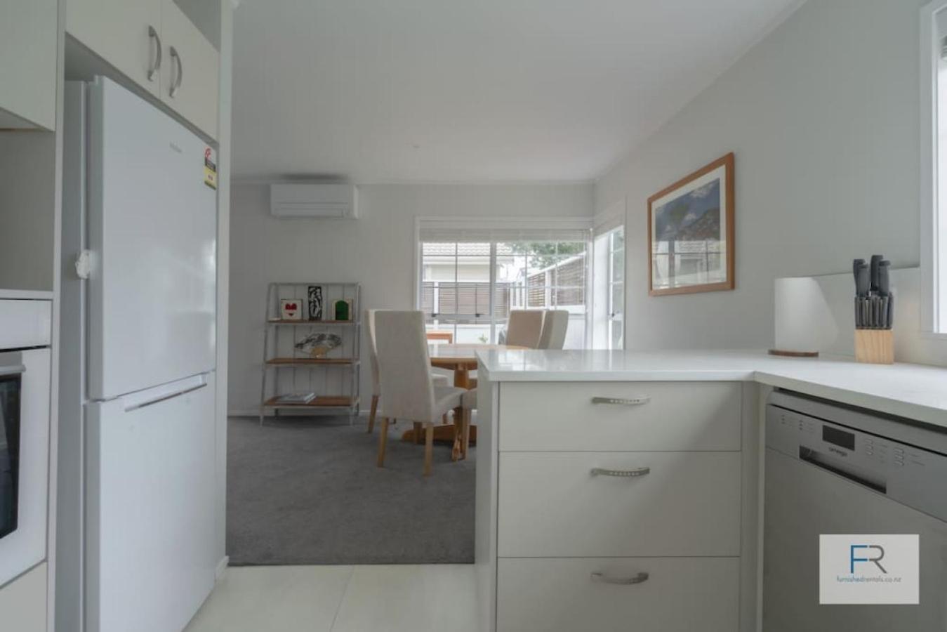 Cosy Bayswater House