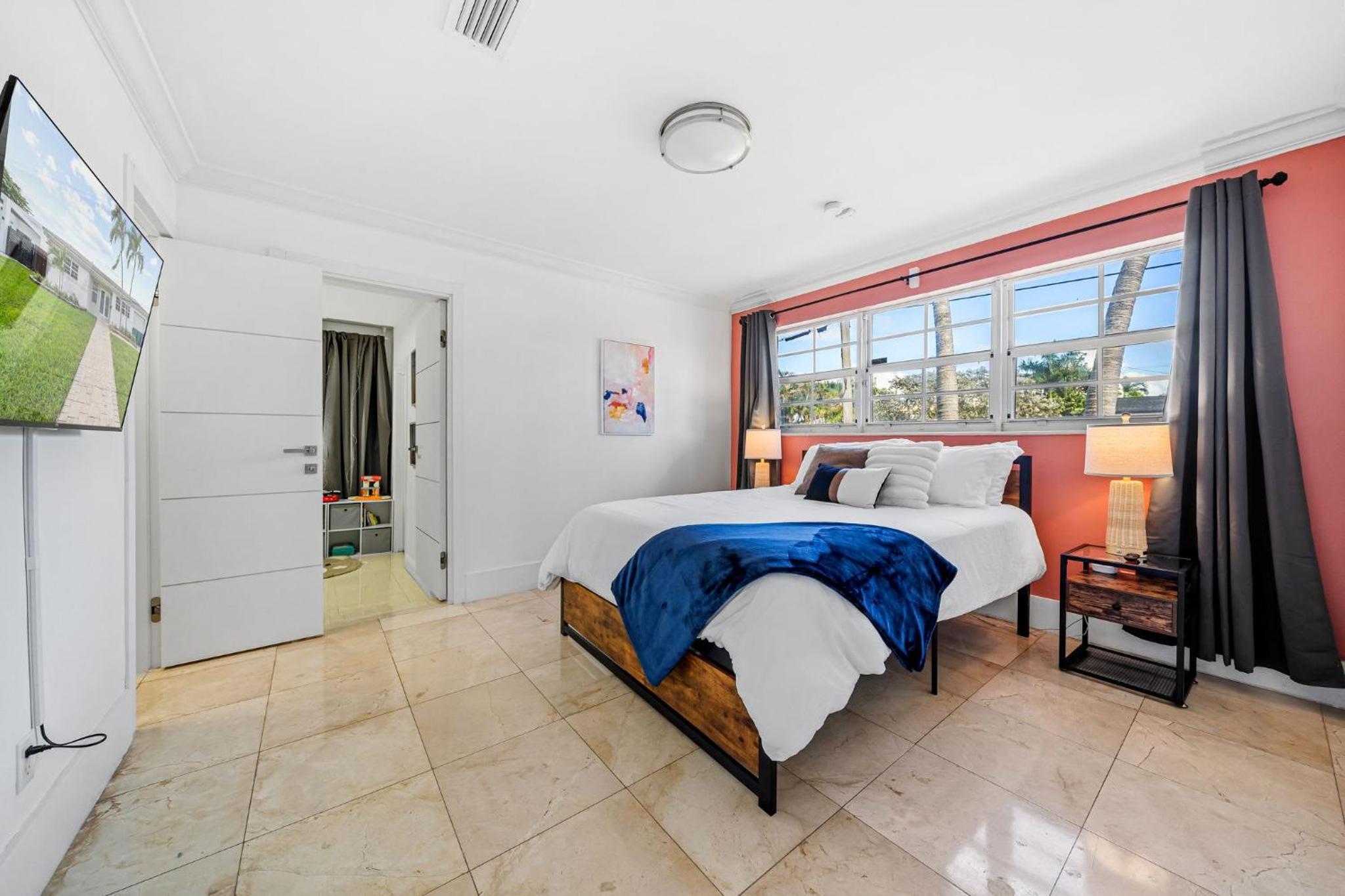 Miami Lakefront Paradise Heated Pool 5 Beds