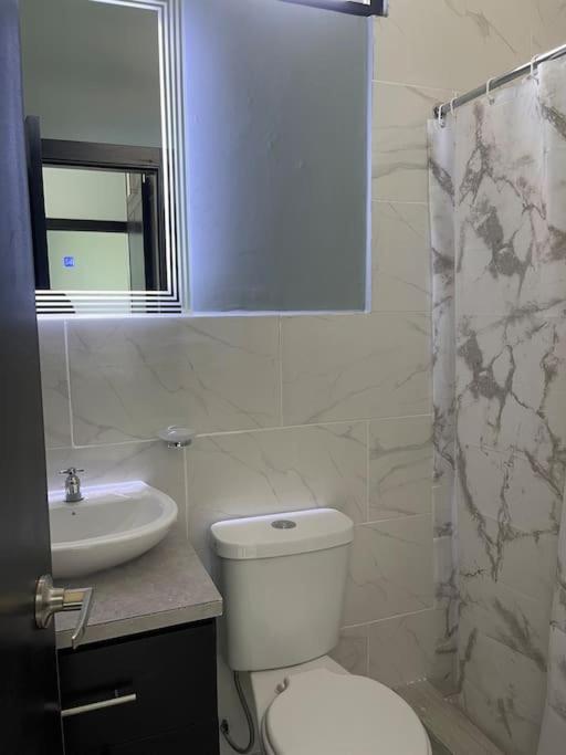 Casa hermosa con piscina