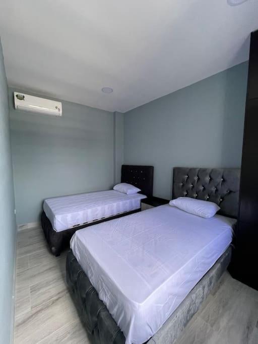 Casa hermosa con piscina