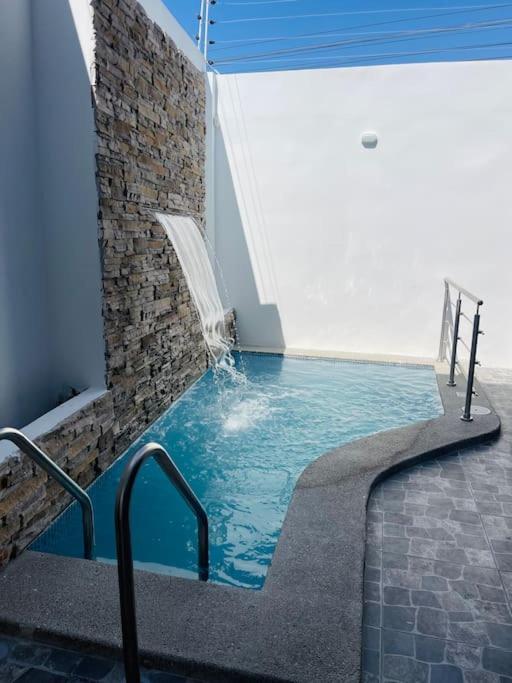 Casa hermosa con piscina