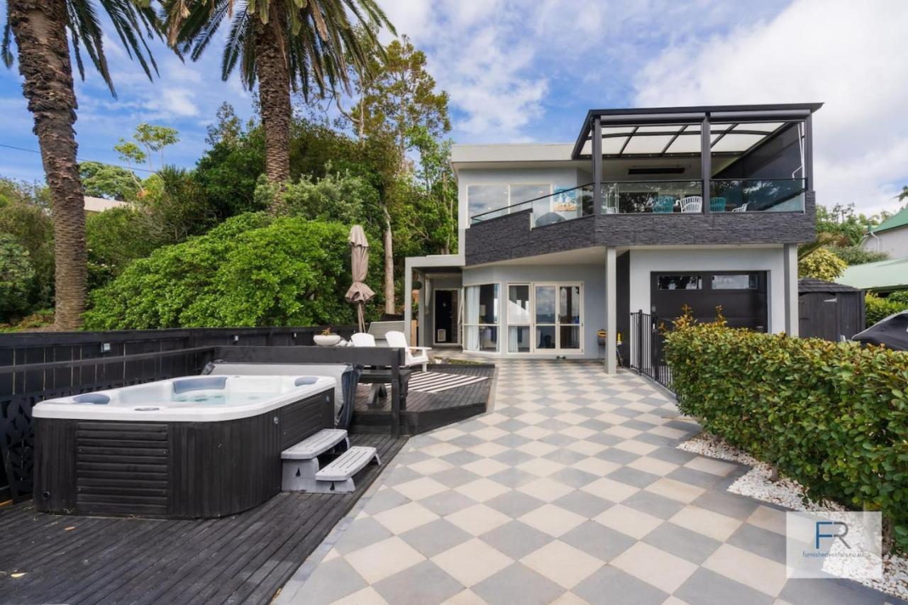 Waterfront Townhouse Retreat