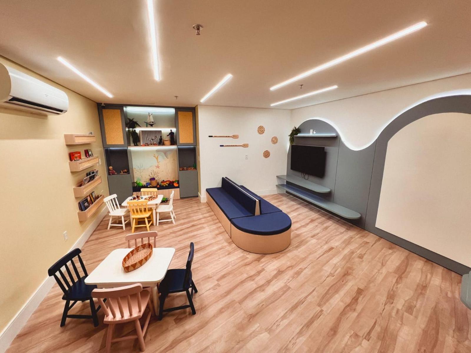 Aquarius Residence Ap1203