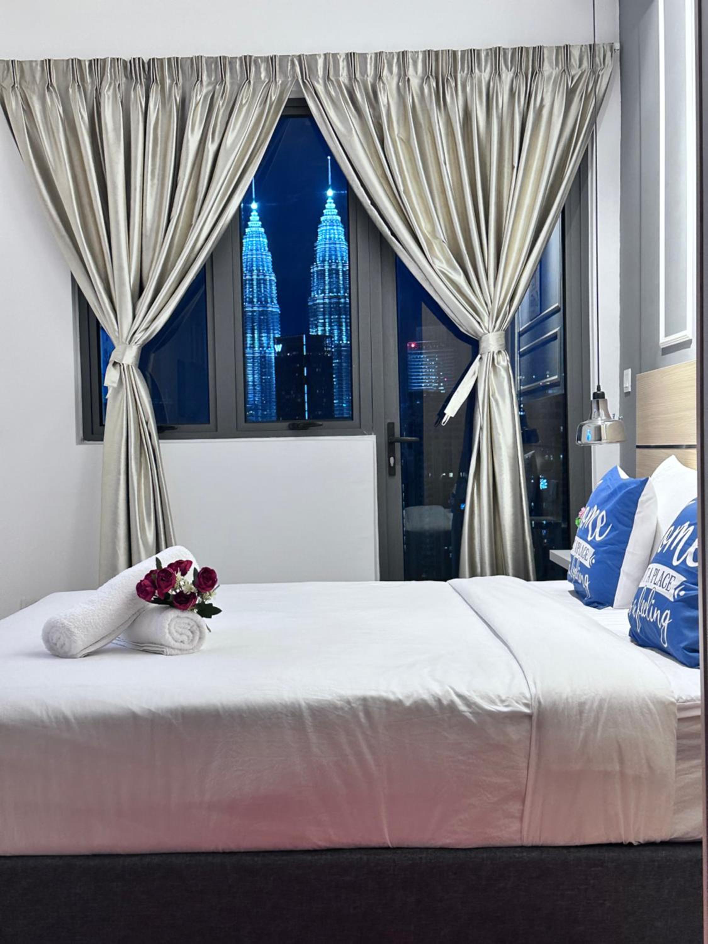 THE LUXE INFINITUM KLCC By KL MALAYSIA
