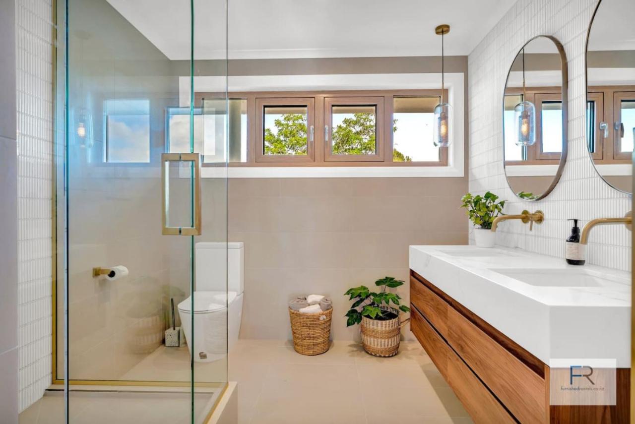 Executive Home on Paritai view 3