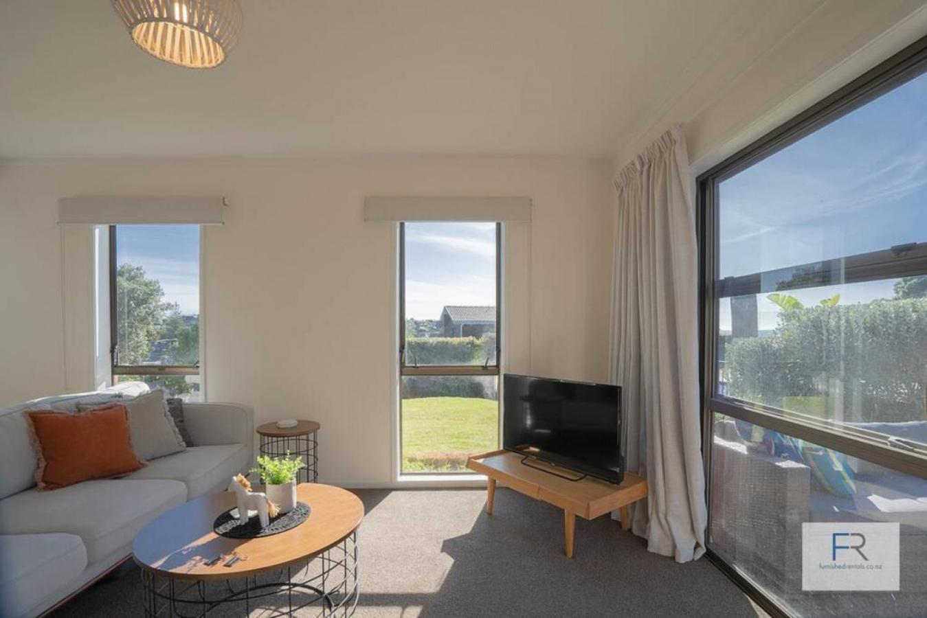 Beautiful Coastal Home Rothesay Bay photo 2