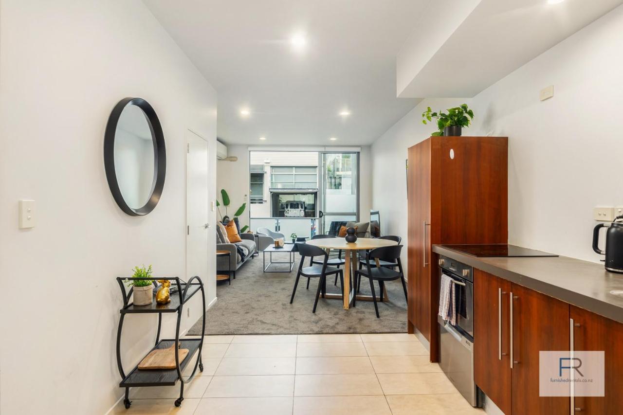 Executive Townhouse Auckland by Furnished Rentals