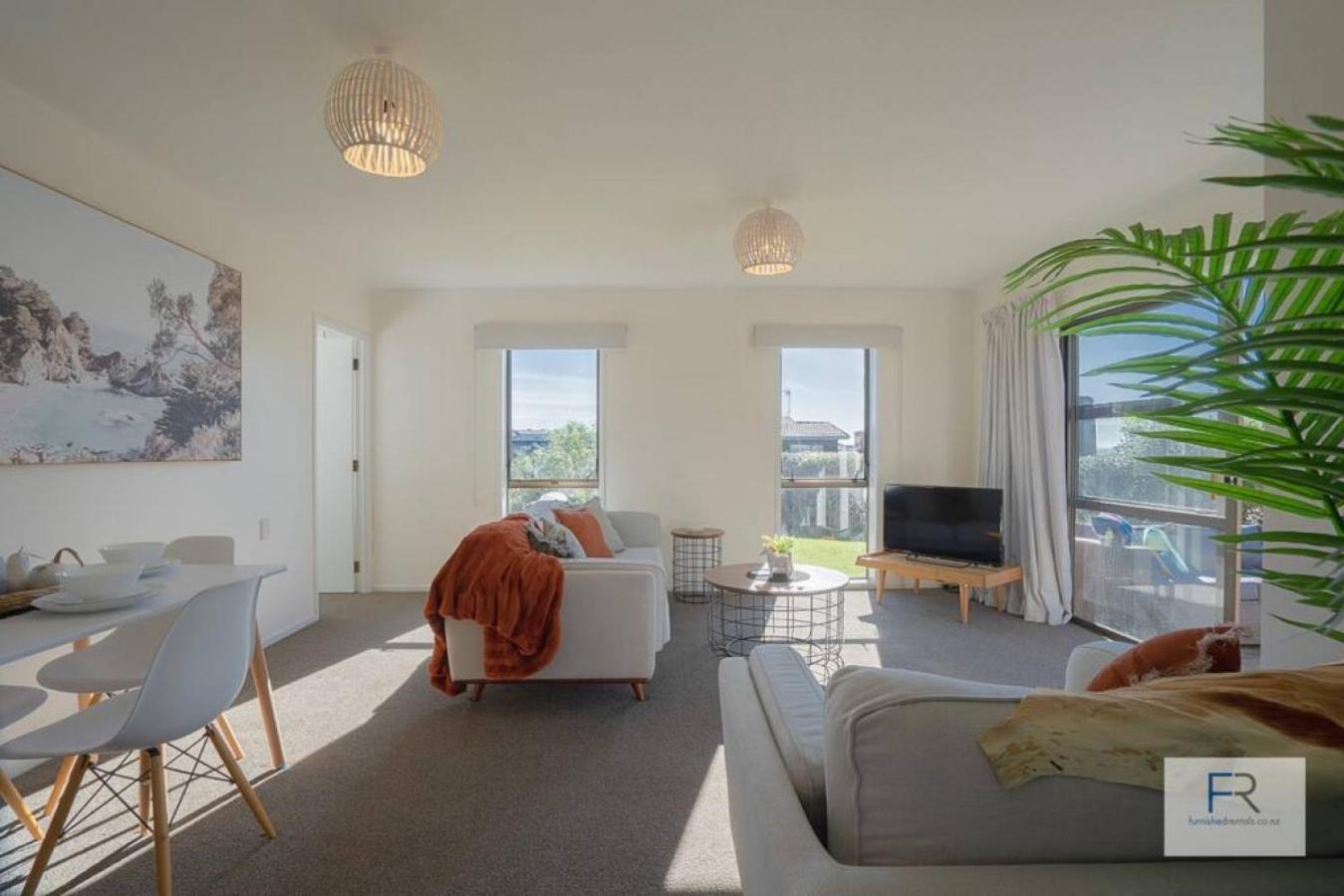 Beautiful Coastal Home Rothesay Bay photo 3