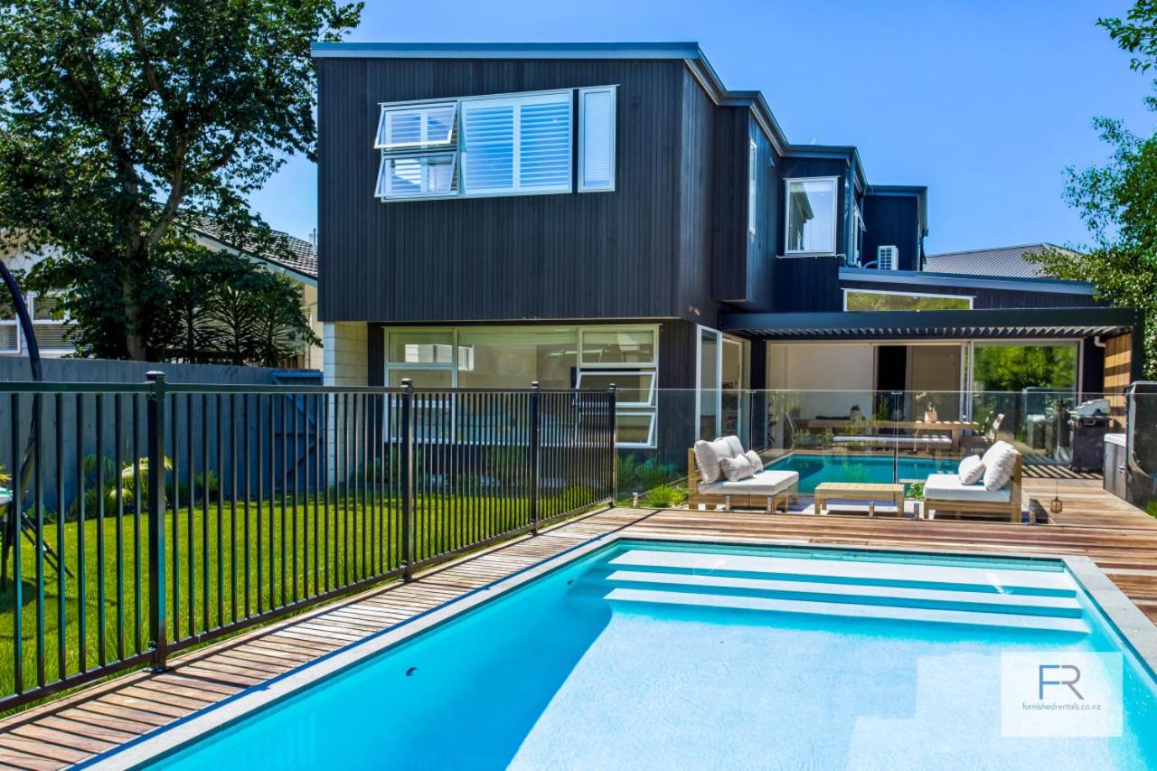 Executive Home with Spa and Pool