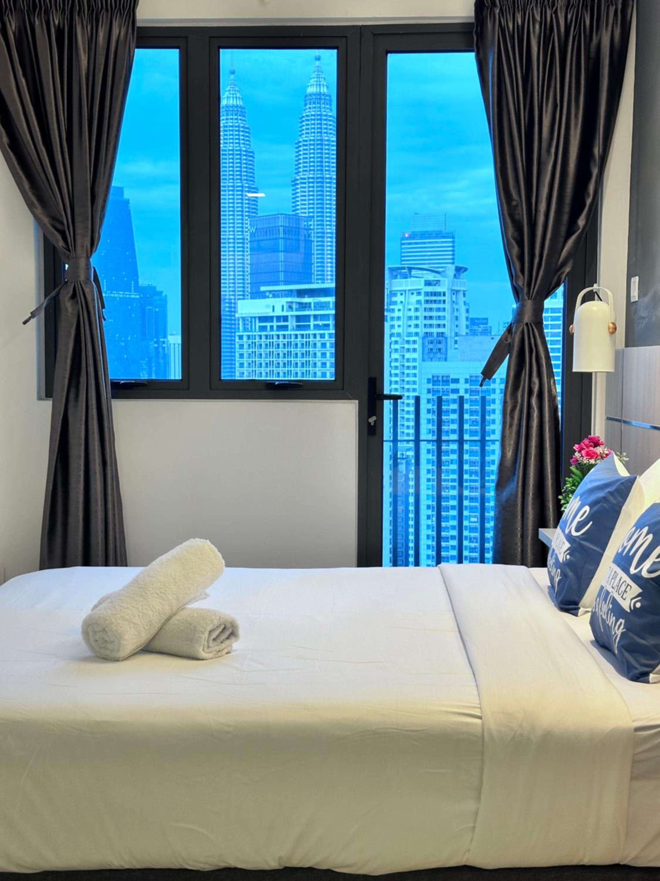 THE LUXE INFINITUM KLCC By KL MALAYSIA