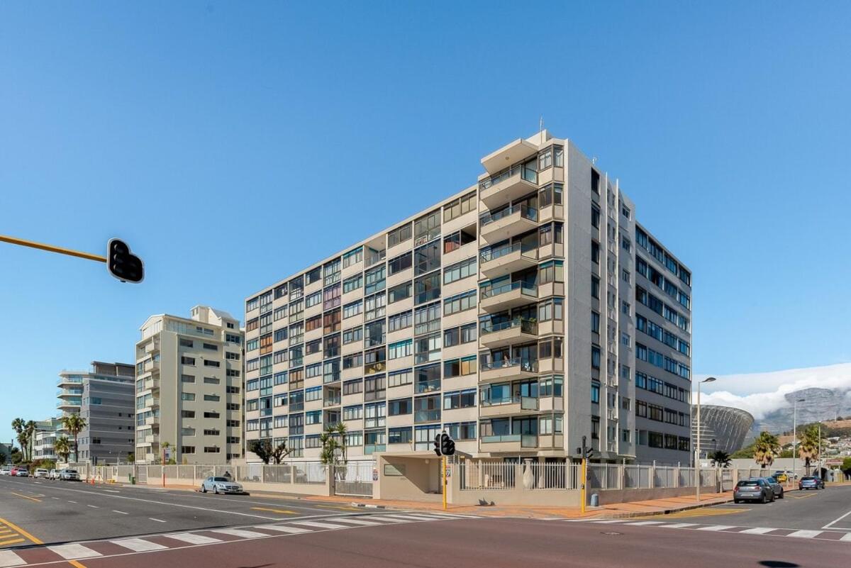 Mouille Point Seaview Apartment