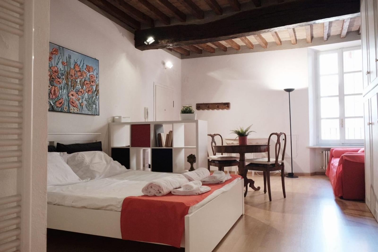 Angolo del Carbone en Parma — hotel room