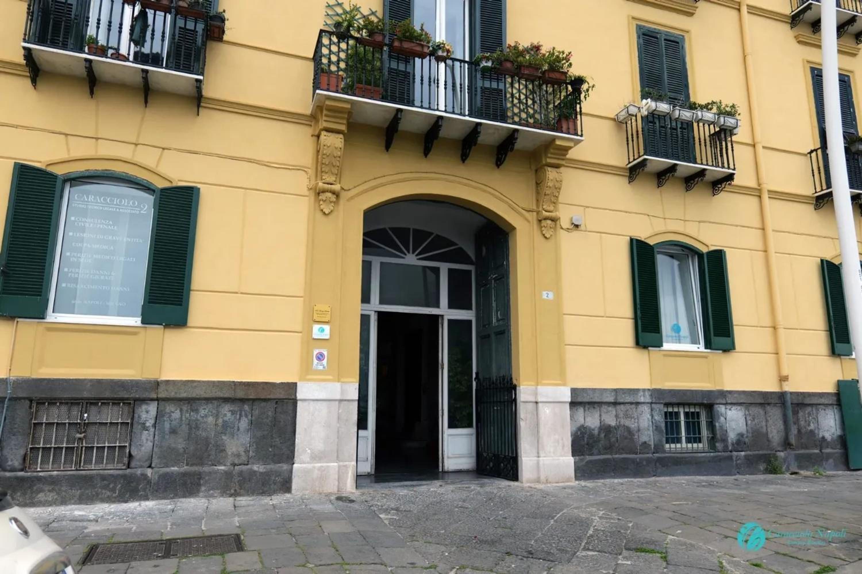 Spacious apartment in Naples with sea view 200m² 10 guests
