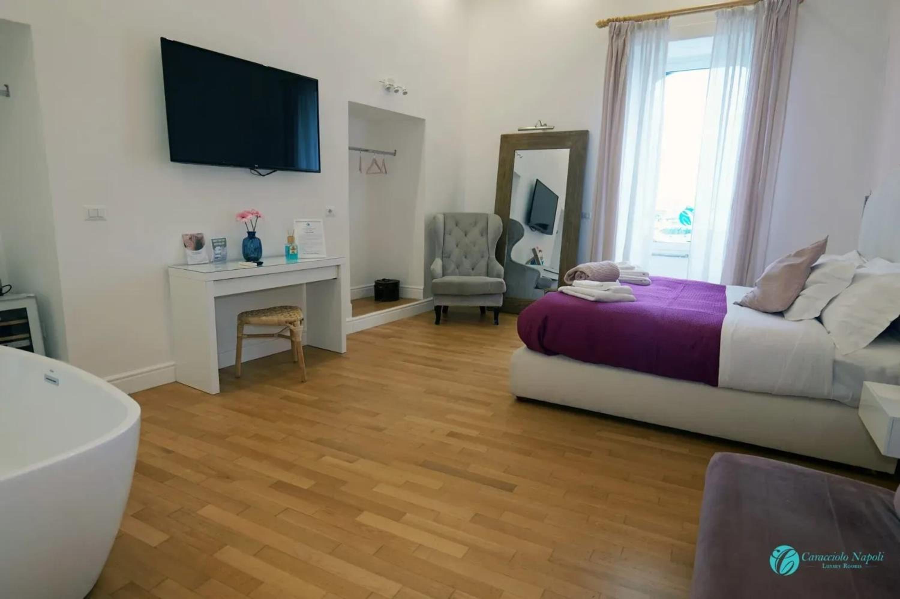 Spacious apartment in Naples with sea view 200m² 10 guests
