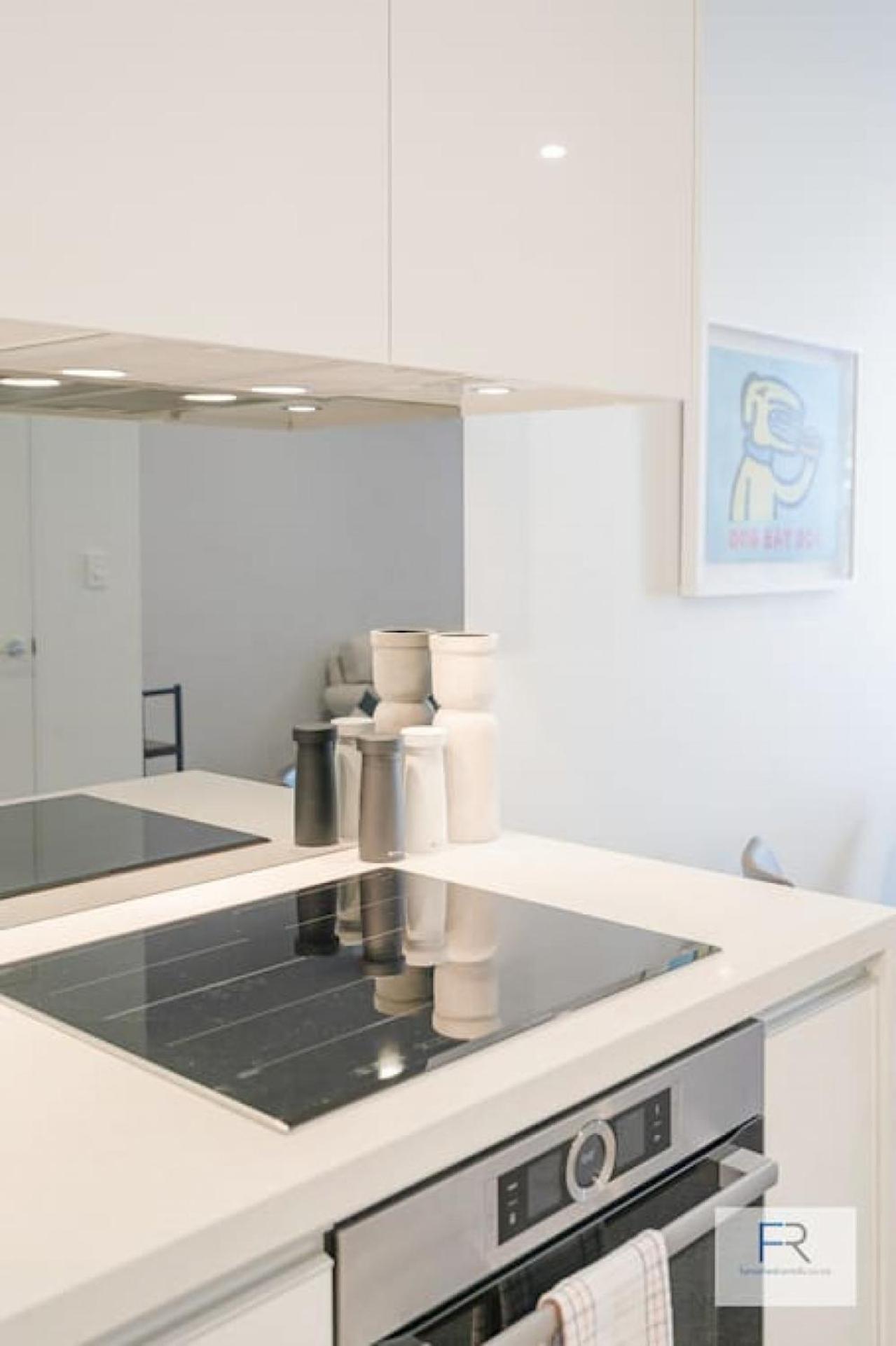 Executive city-fringe Townhouse