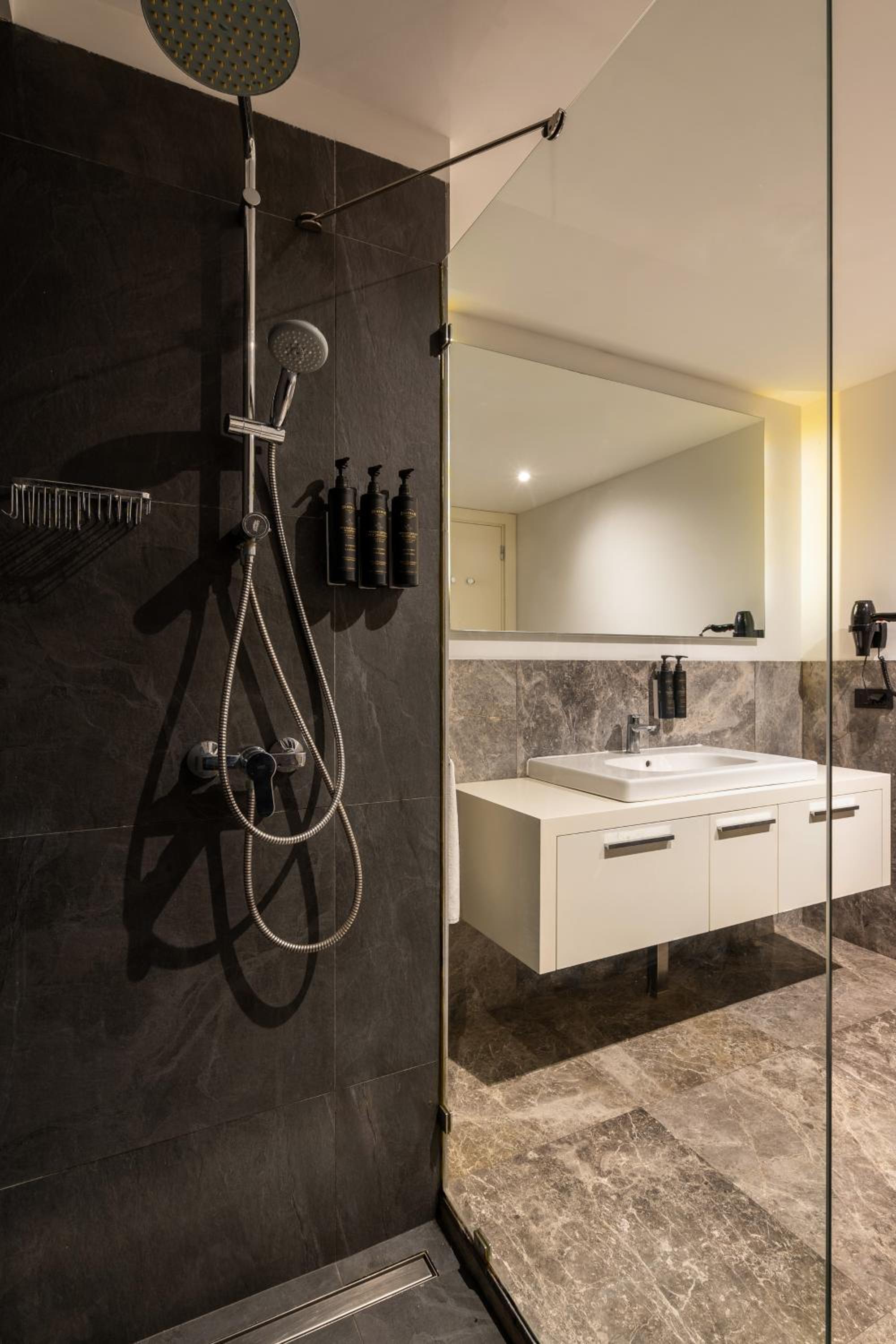 Ando Living - Taksim Gumussuyu Konukevi - Image 62