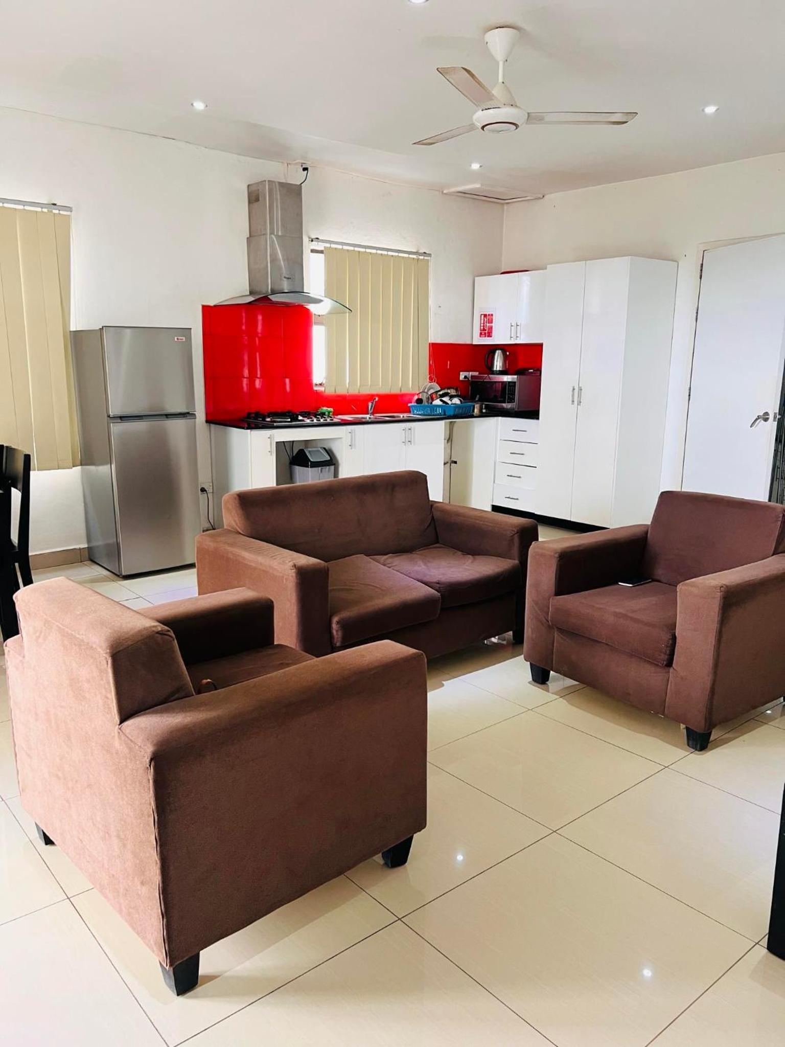Seaview Hotel and Apartments