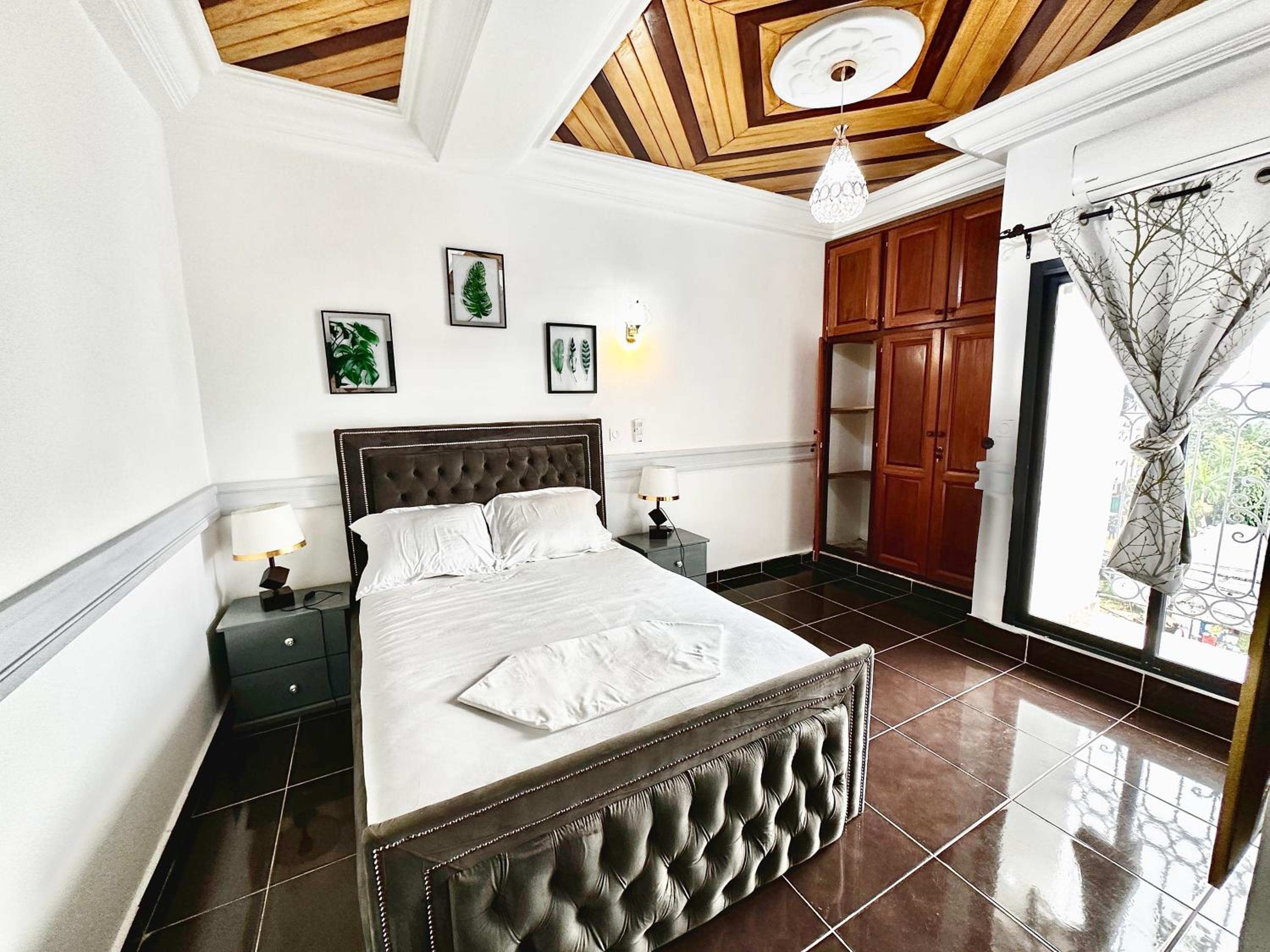 Appartement 2 chambres salon balcon canal sat wifi parking gardien 24 sur 24