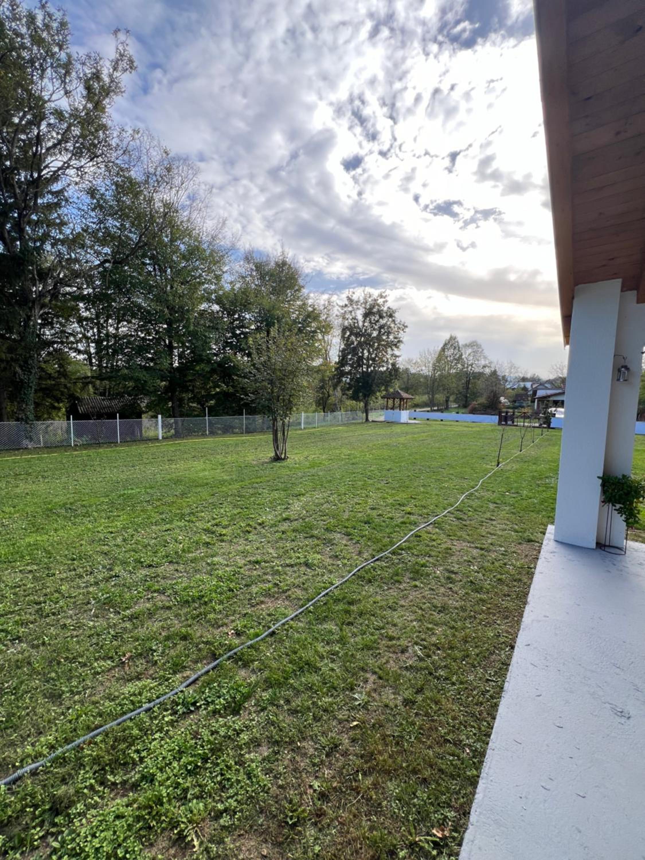 Tiha noć view 3