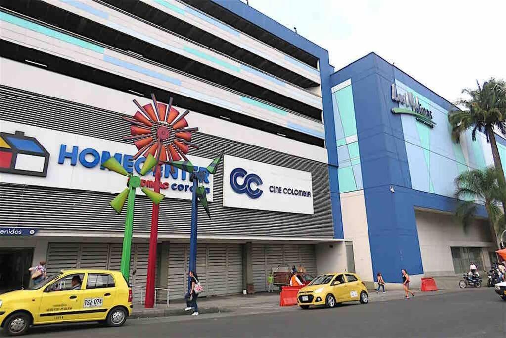 Spacious dream house Medellín Laureles