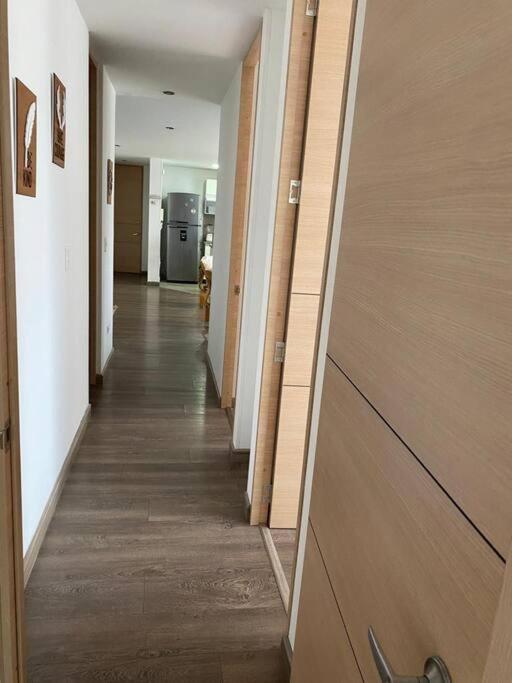 Super cómodo, amplio apartamento zona norte
