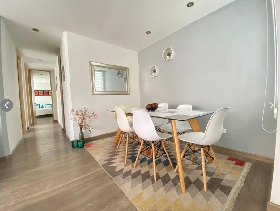 Super cómodo, amplio apartamento zona norte
