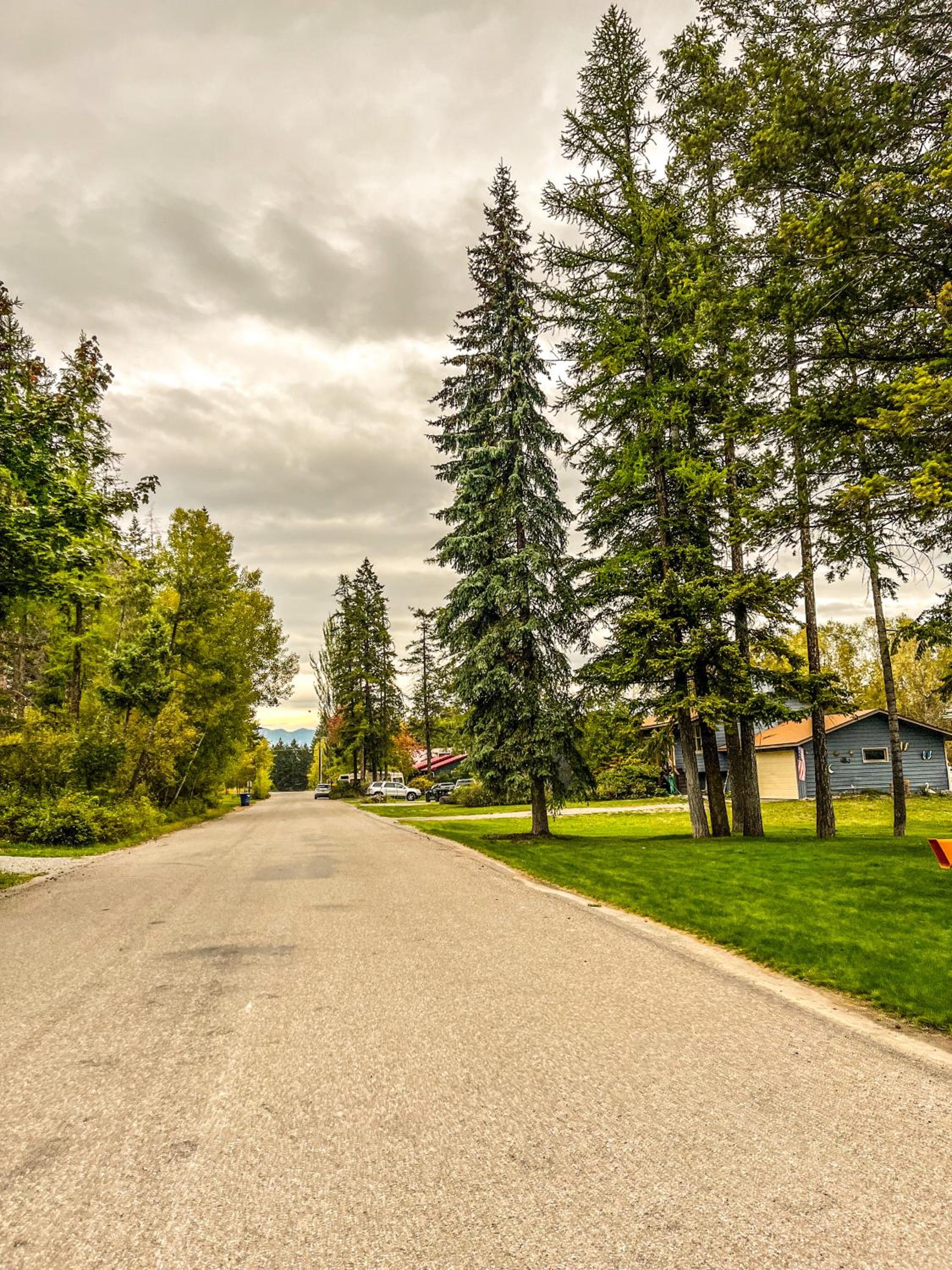 Whitefish Mountain Retreat - Sleeps 14 Near Glacier - Hot Tub & Game Room view 3
