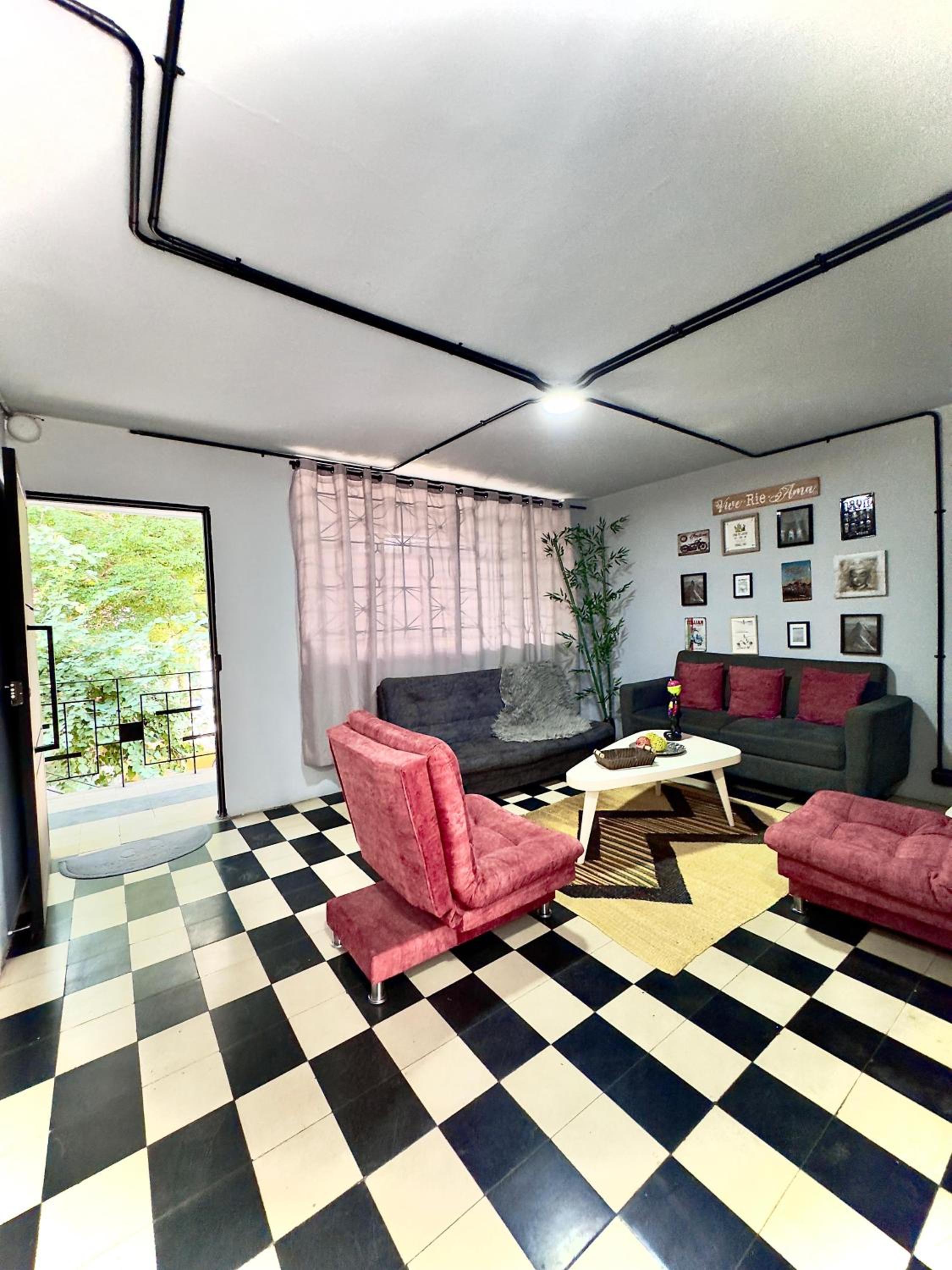 Spacious dream house Medellín Laureles