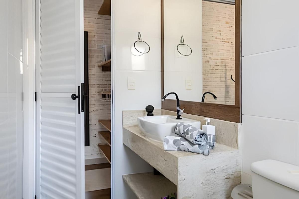 CASA PARIS · piscina aquecida, em condomínio, 4 suítes maravilhosa