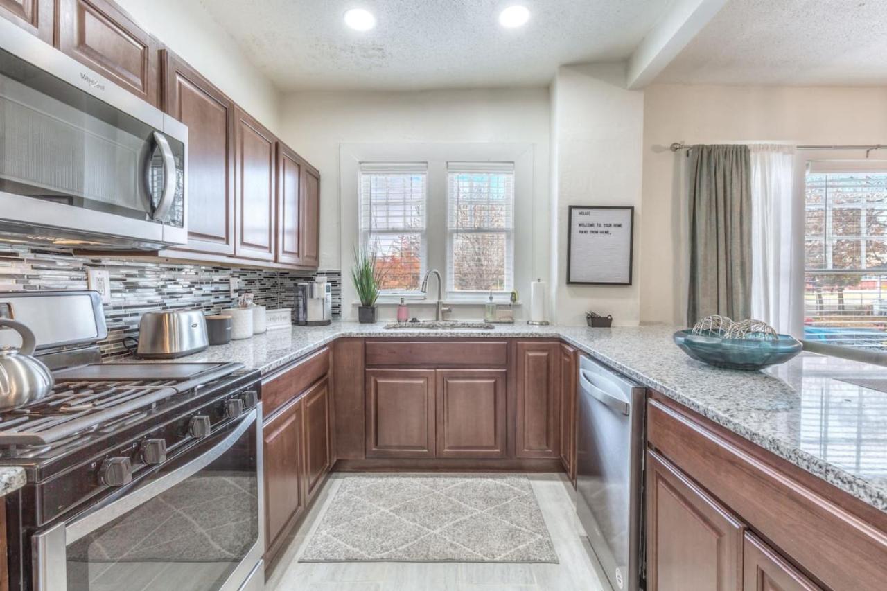 Carson Flats Apt 2 - 1BR Near BOK, OSU Med, Dtwn view 5