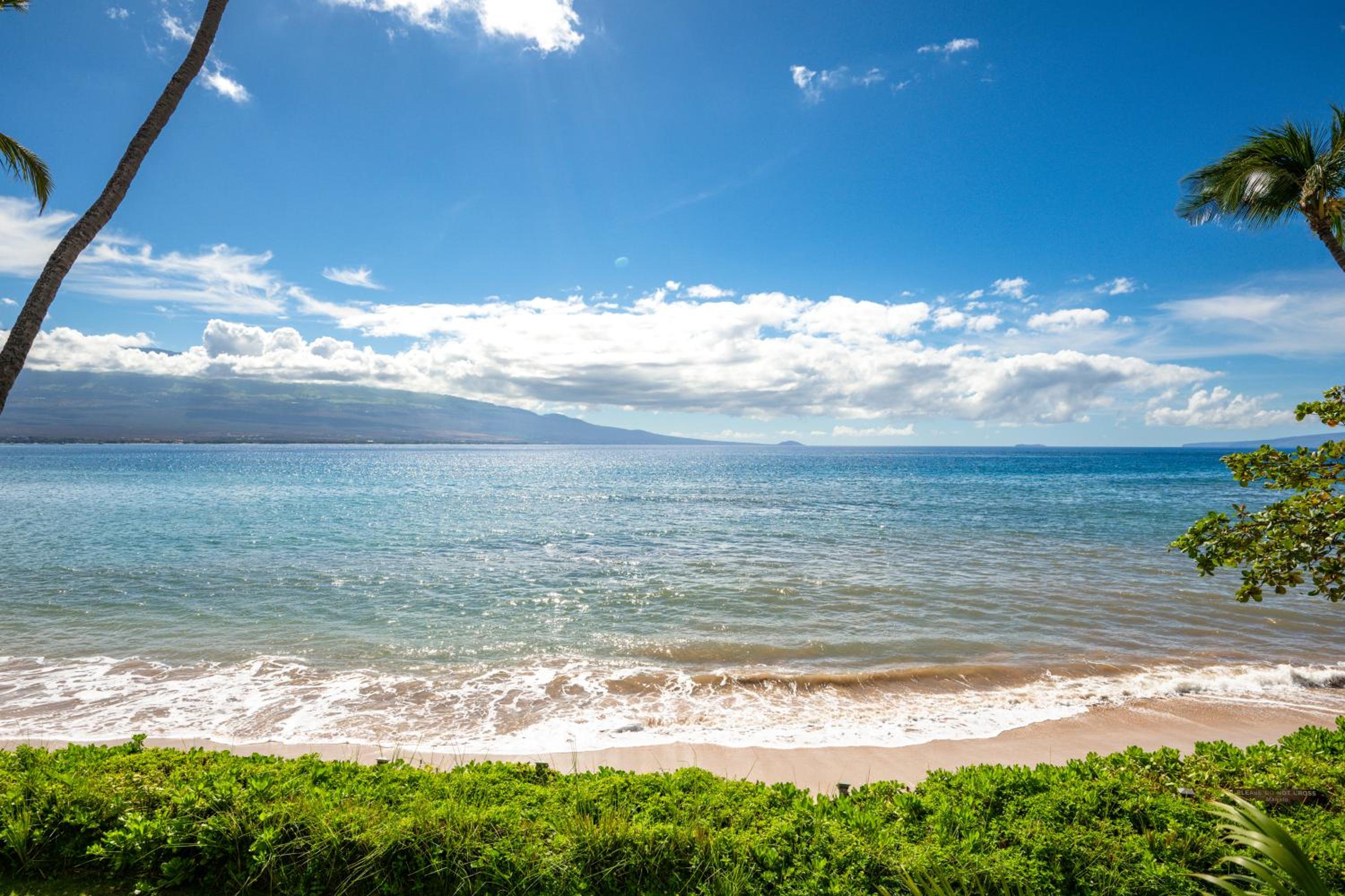 ShangriLa, Sugar Beach Oceanfront at Makani A Kai view 4