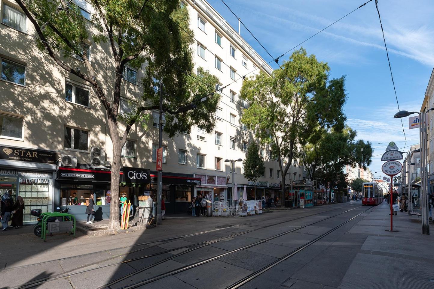 15 Minuten ins Zentrum - neu und komfortabel mit Klimaanlage