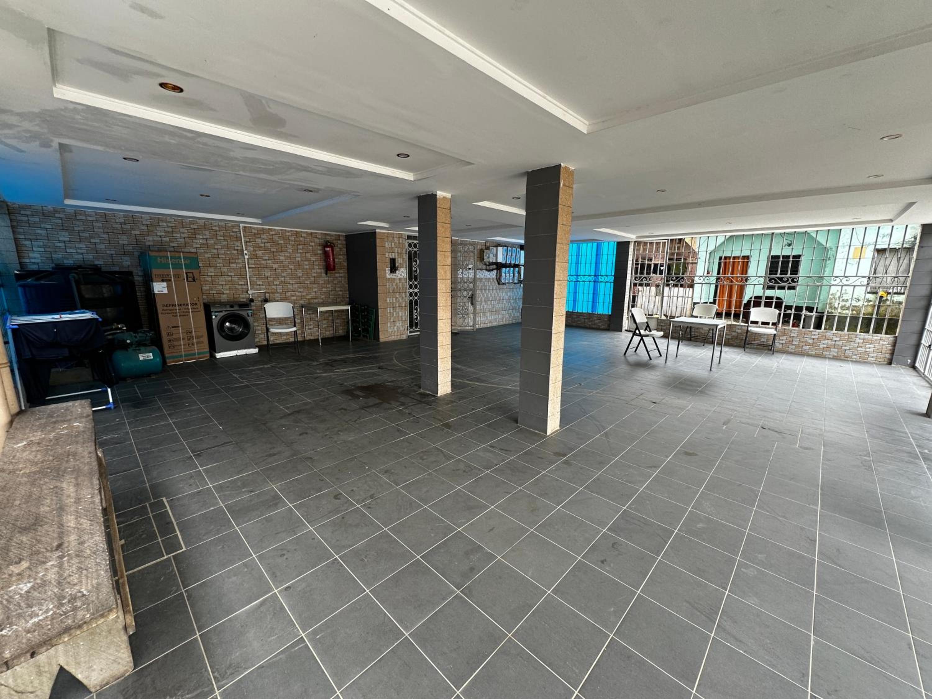 Appartement 2 et 1 chambres salon balcon canal sat wifi Netflix parking gardien 24 sur 24
