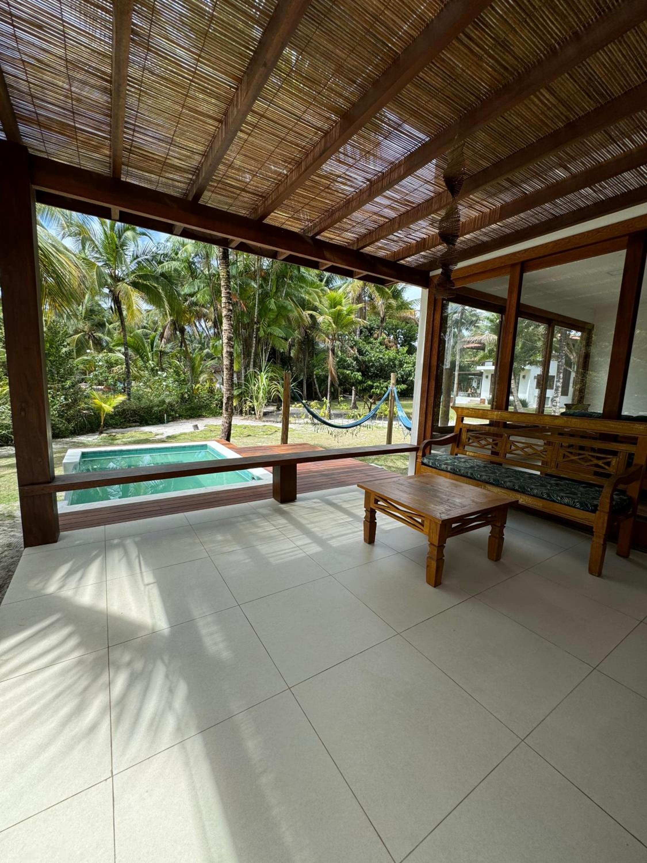 Kíria's Village Beach House