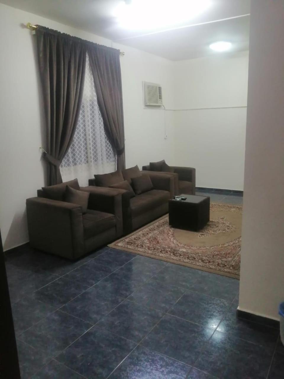 Al Eairy Furnished Apartments Riaydh 03