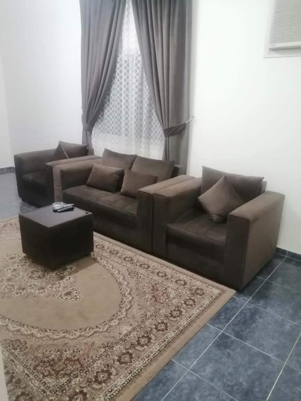 Al Eairy Furnished Apartments Riaydh 03