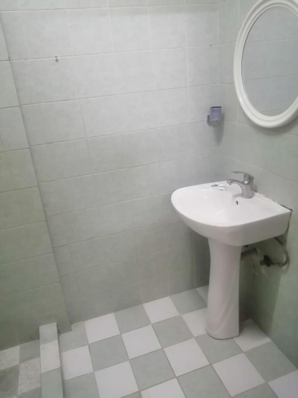 Al Eairy Furnished Apartments Riaydh 03