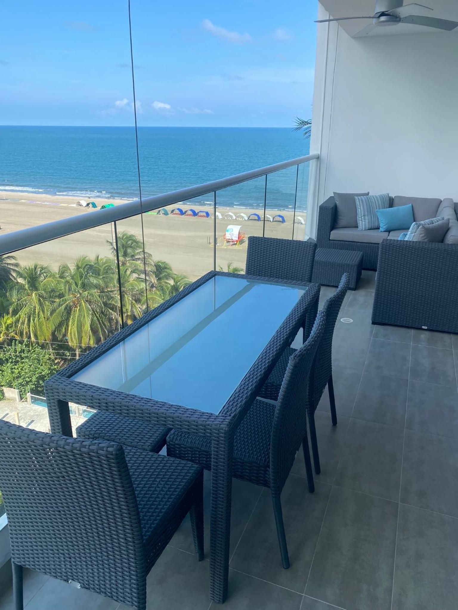 Hermoso apartamento con vista al mar
