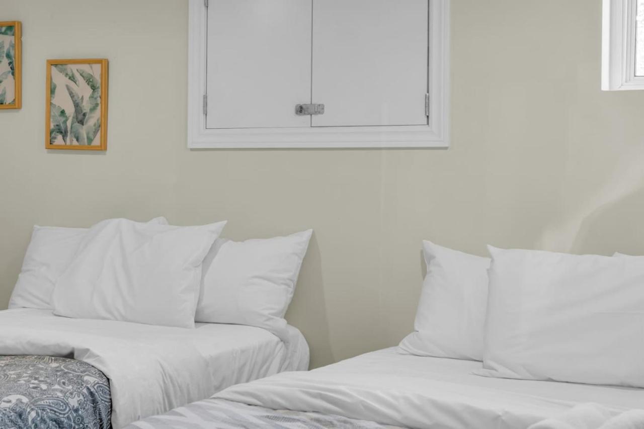 Blue Home Closest to Falls- Lower Suite by Clifton Hill