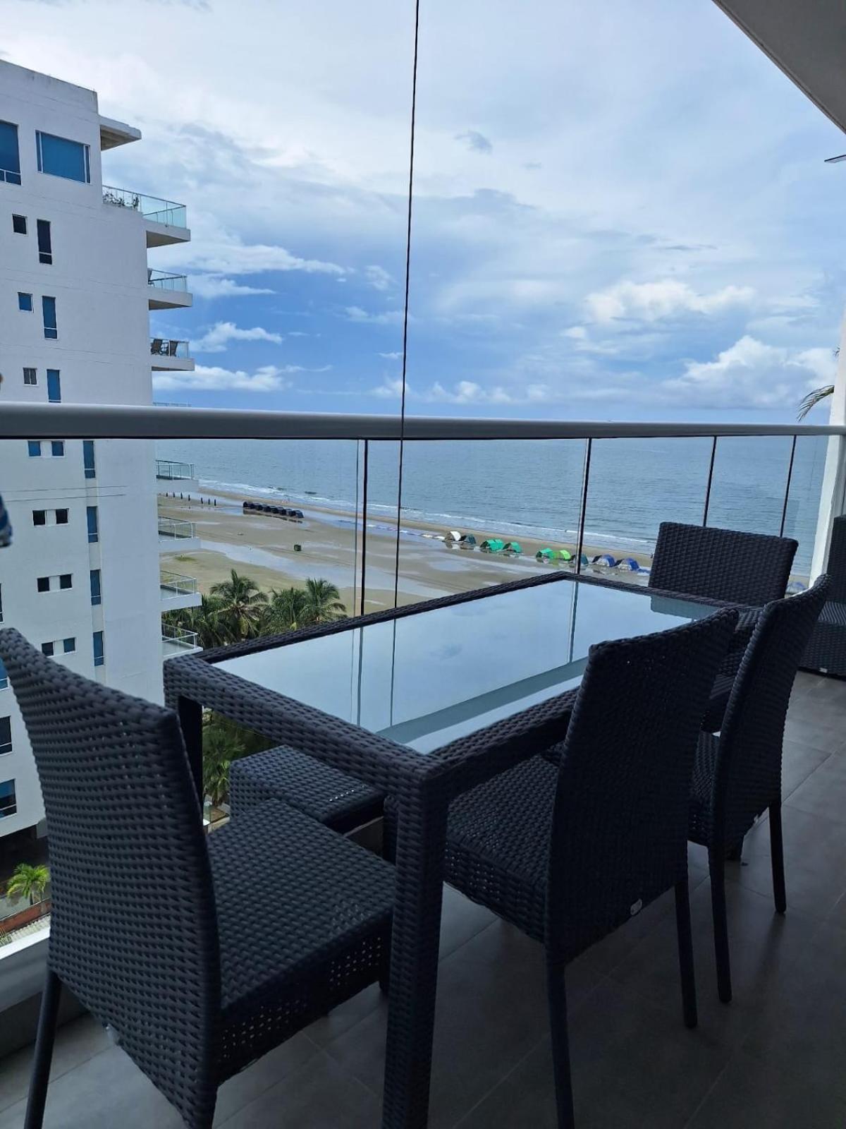 Hermoso apartamento con vista al mar