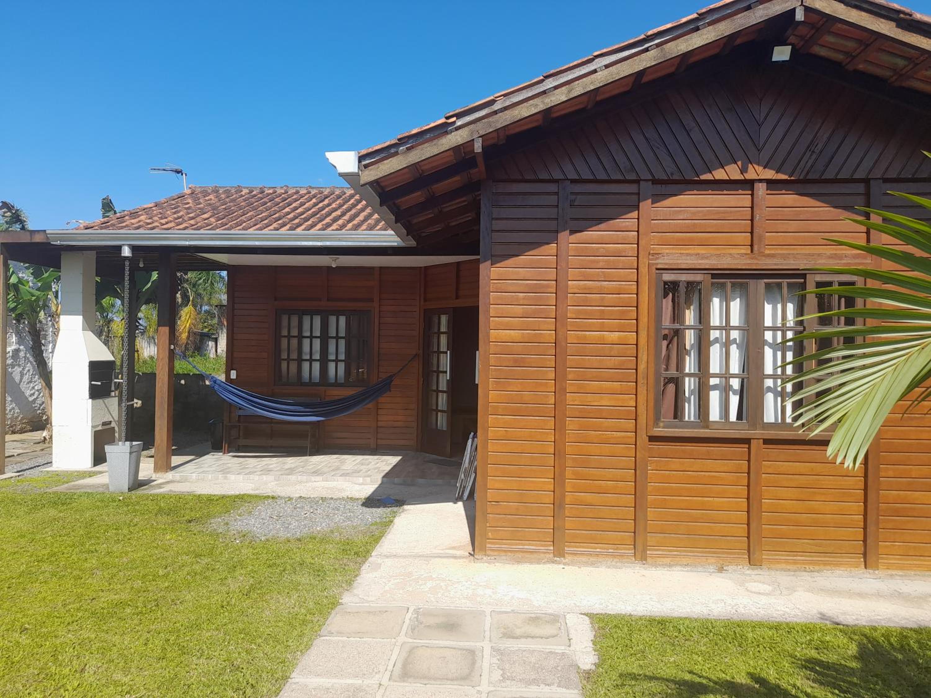 Casa Colonial em Guaratuba, próximo a praia