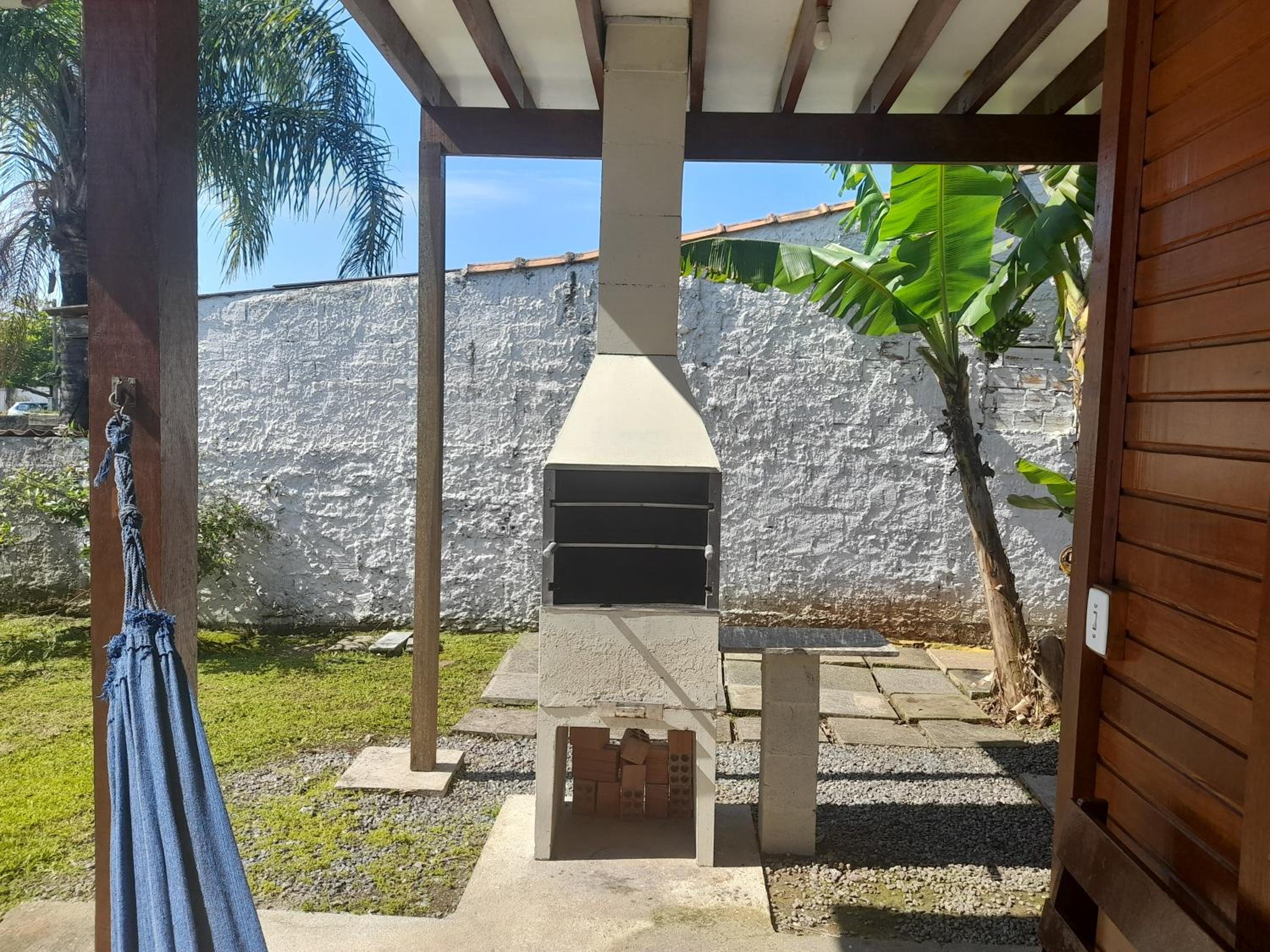 Casa Colonial em Guaratuba, próximo a praia