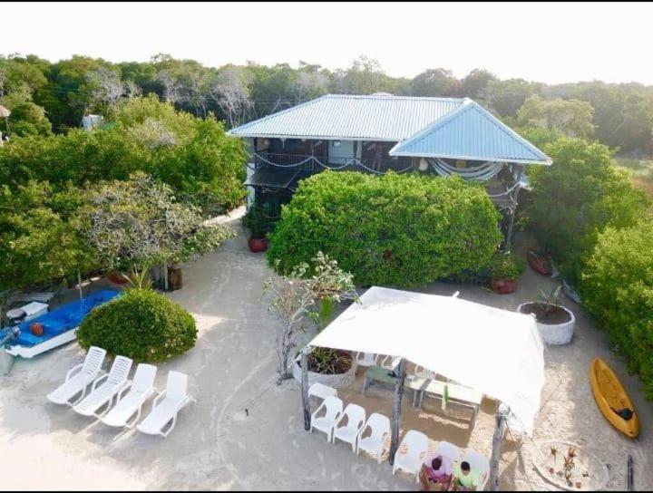 Isla Baru,Hospedaje,Cartagena,Turismocolombia-fit