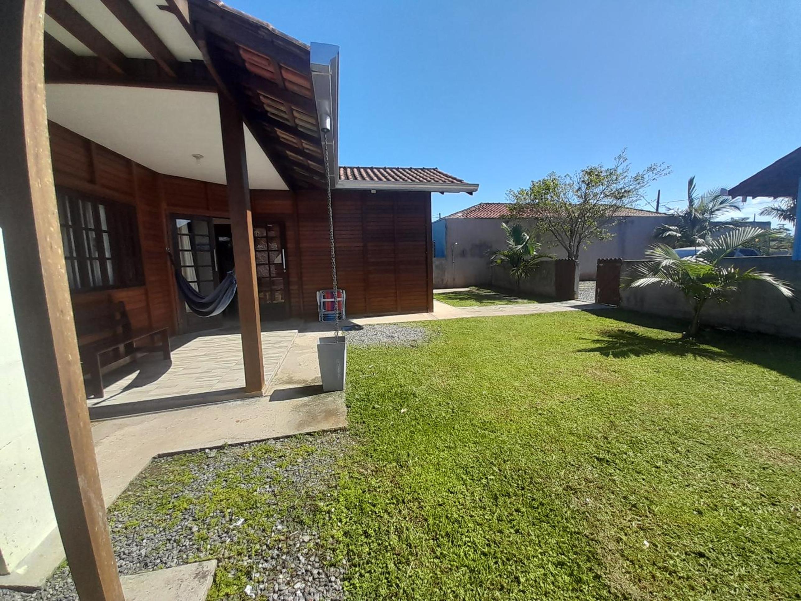 Casa Colonial em Guaratuba, próximo a praia