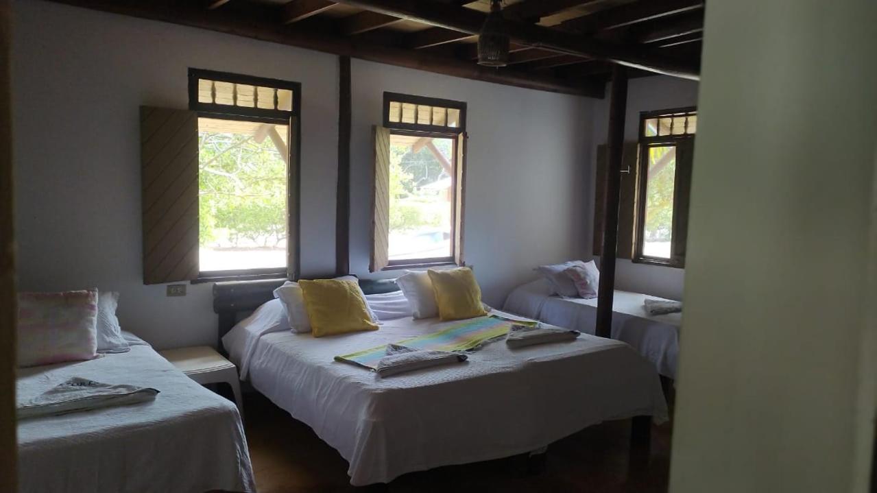 Isla Baru,Hospedaje,Cartagena,Turismocolombia-fit