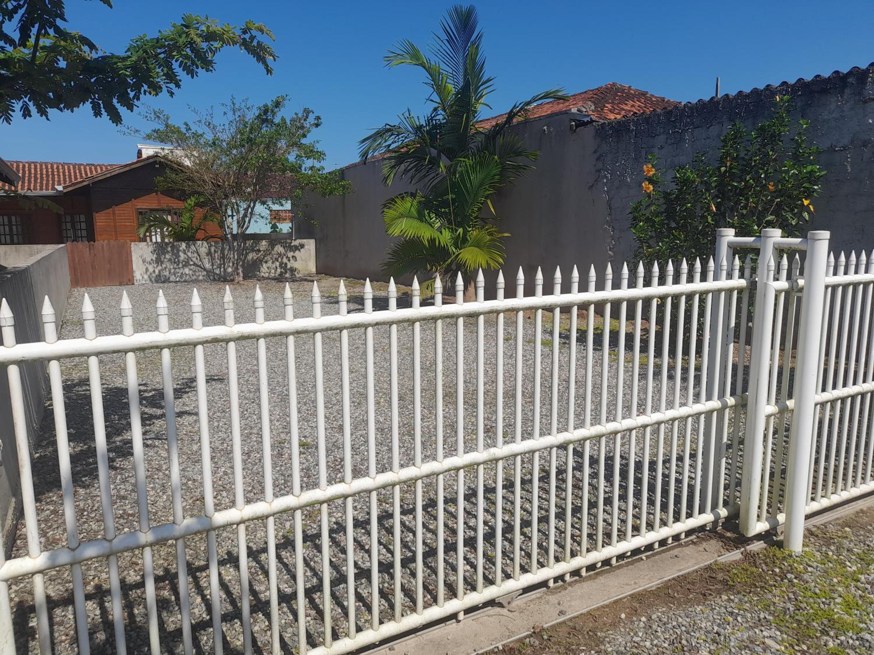 Casa Colonial em Guaratuba, próximo a praia