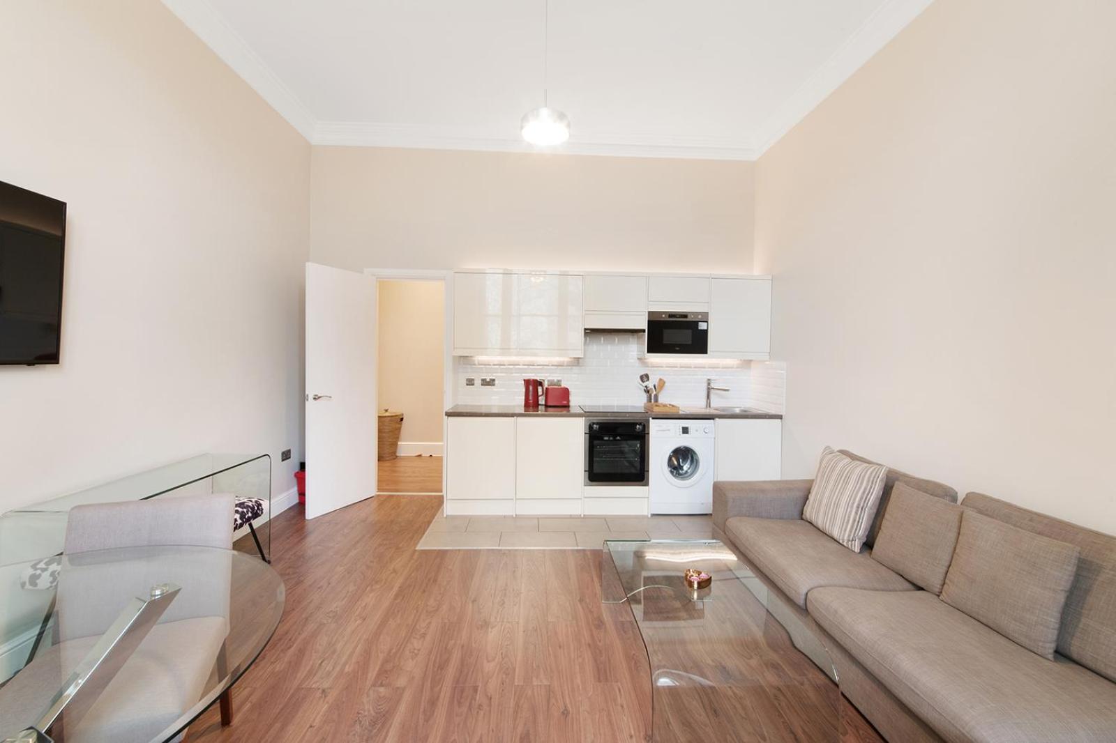 Amazing deluxe 5Star Notting Hill/Hyde Park Apt photo 3